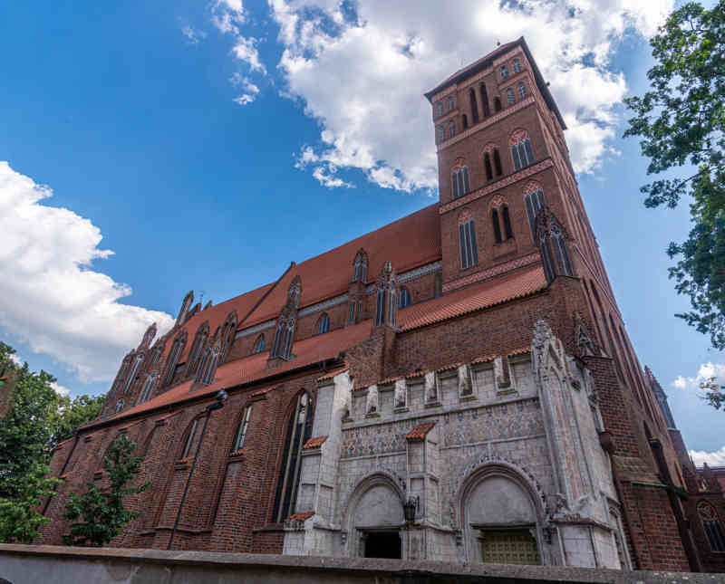 Polonia - Torun 066 - iglesia de San Jacob.jpg